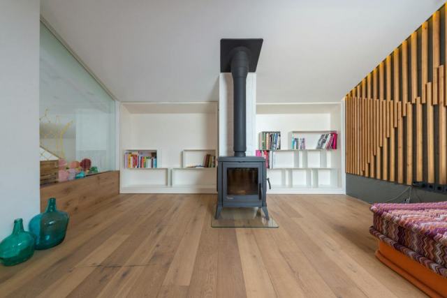 Caminos Ronda Fun gris : le poêle à bois au design contemporain