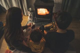 Aides financières chauffage bois 2026 : guide complet
